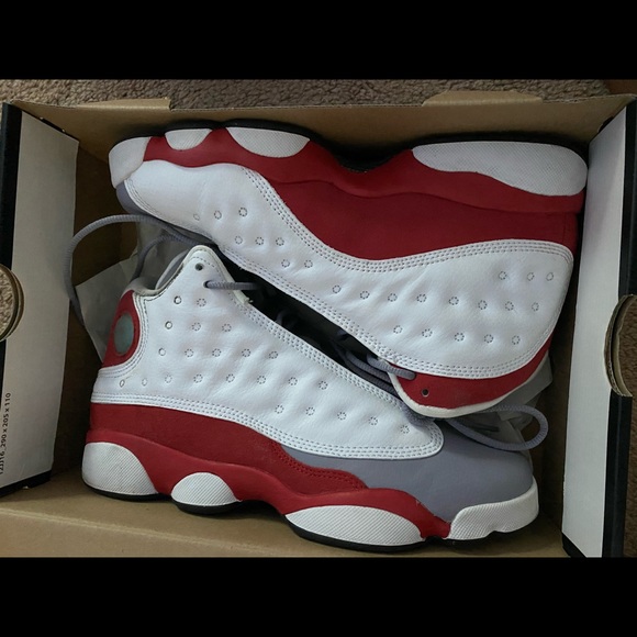 Jordan Retro 13 - Picture 2 of 3